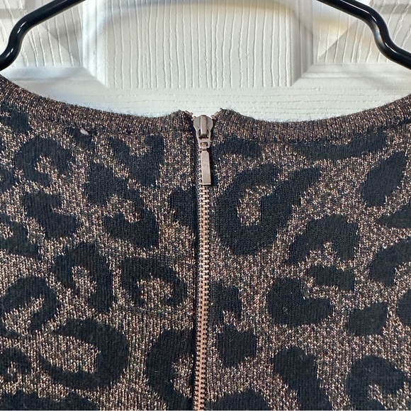 CHICO’S Metallic Leopard Print Wool Blend Sweater. Size 1 - Picture 7 of 8